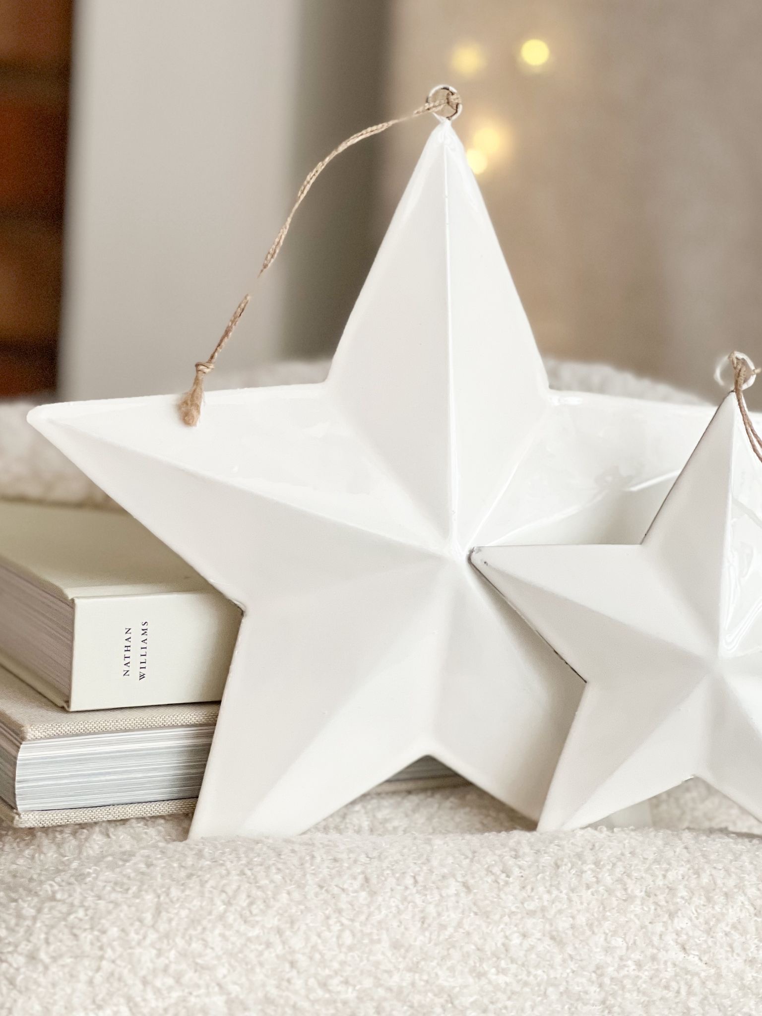 Pretty hanging white star – two sizes