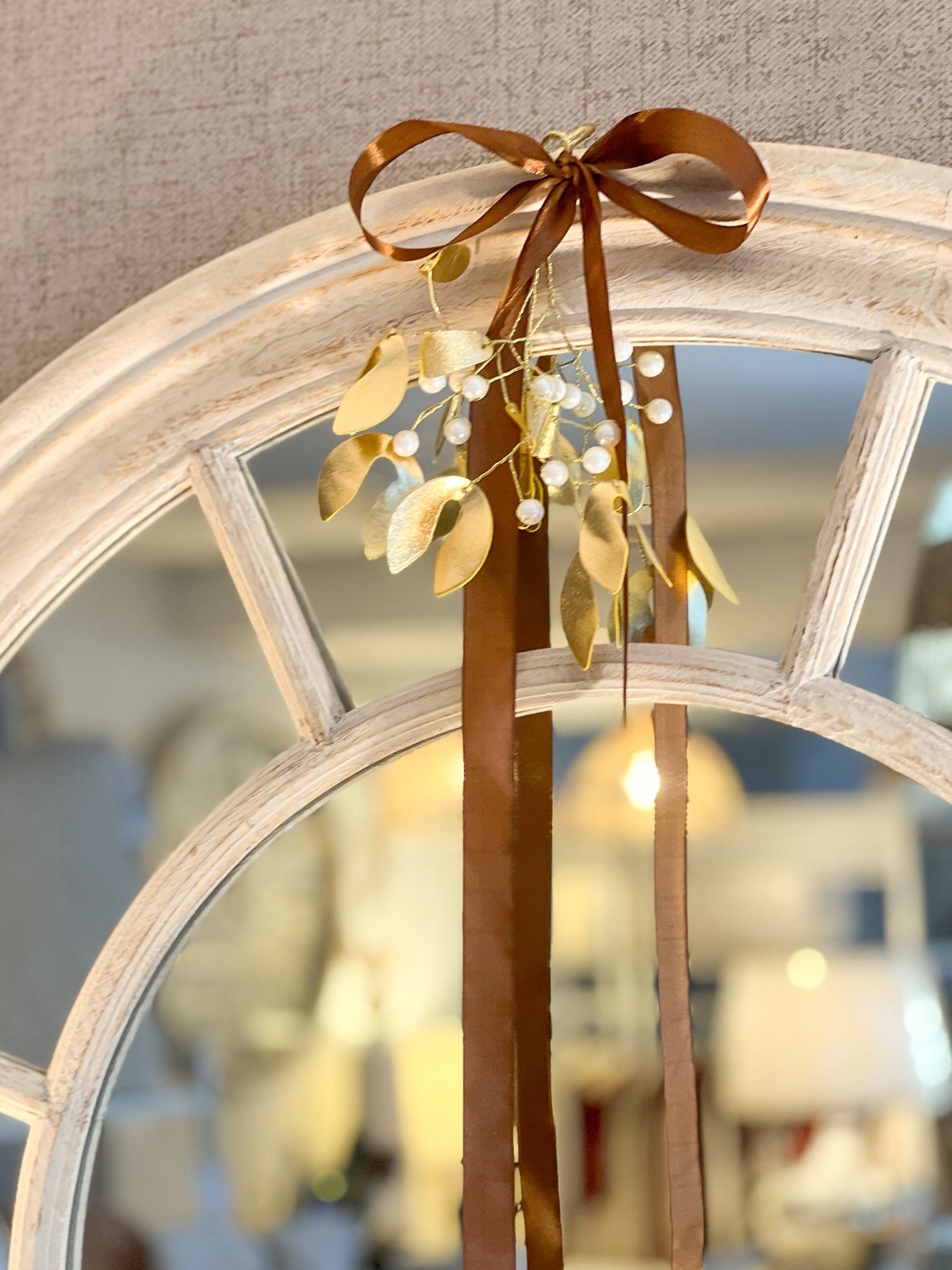 Gold beaded decorative mistletoe hanger