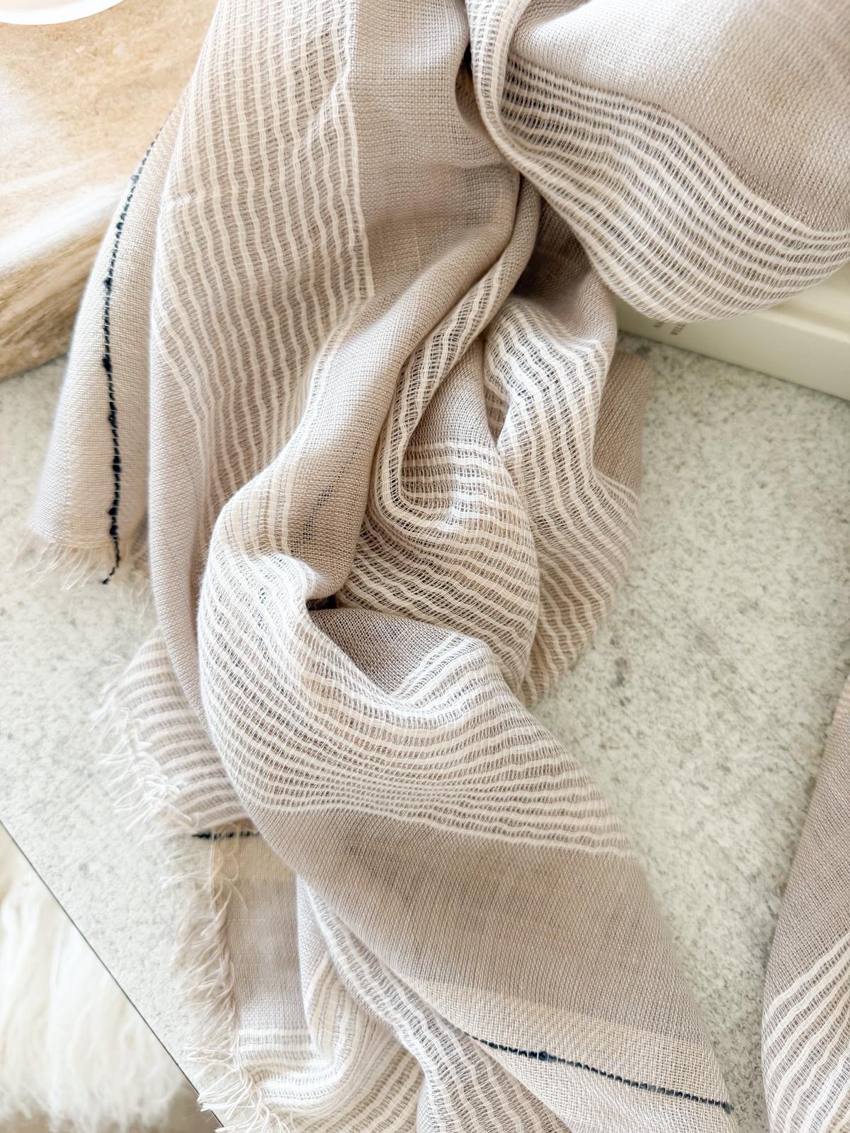 Loose weave frayed edge stripe scarf