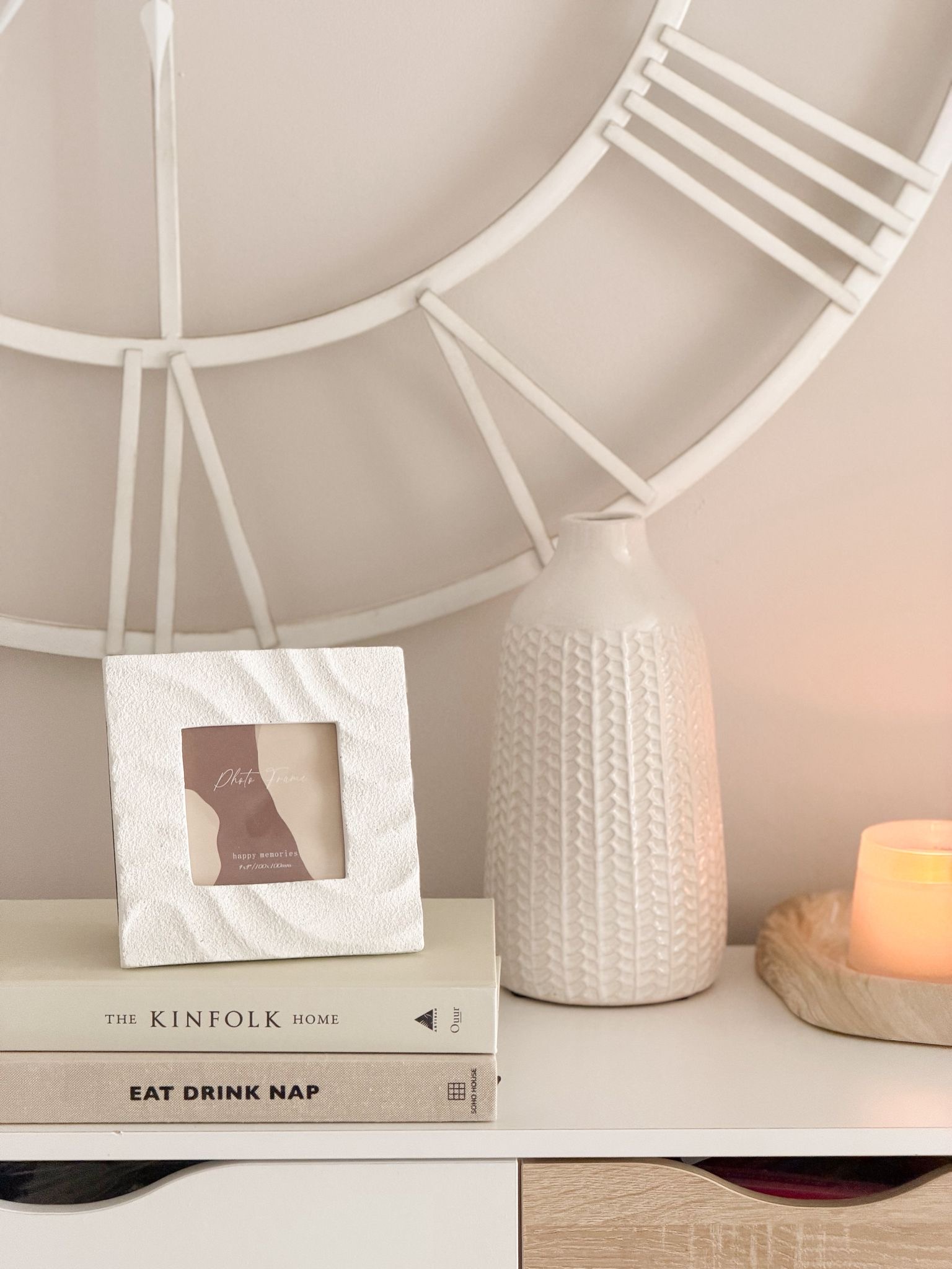 Sandy textured white ‘wave’ picture/photo frame