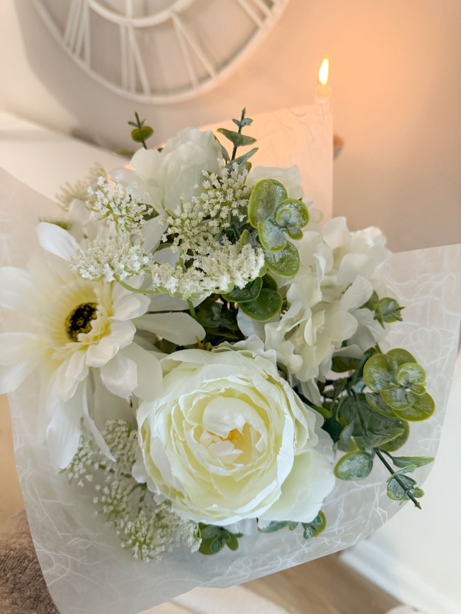 Bouquet wrapped faux flowers – 01