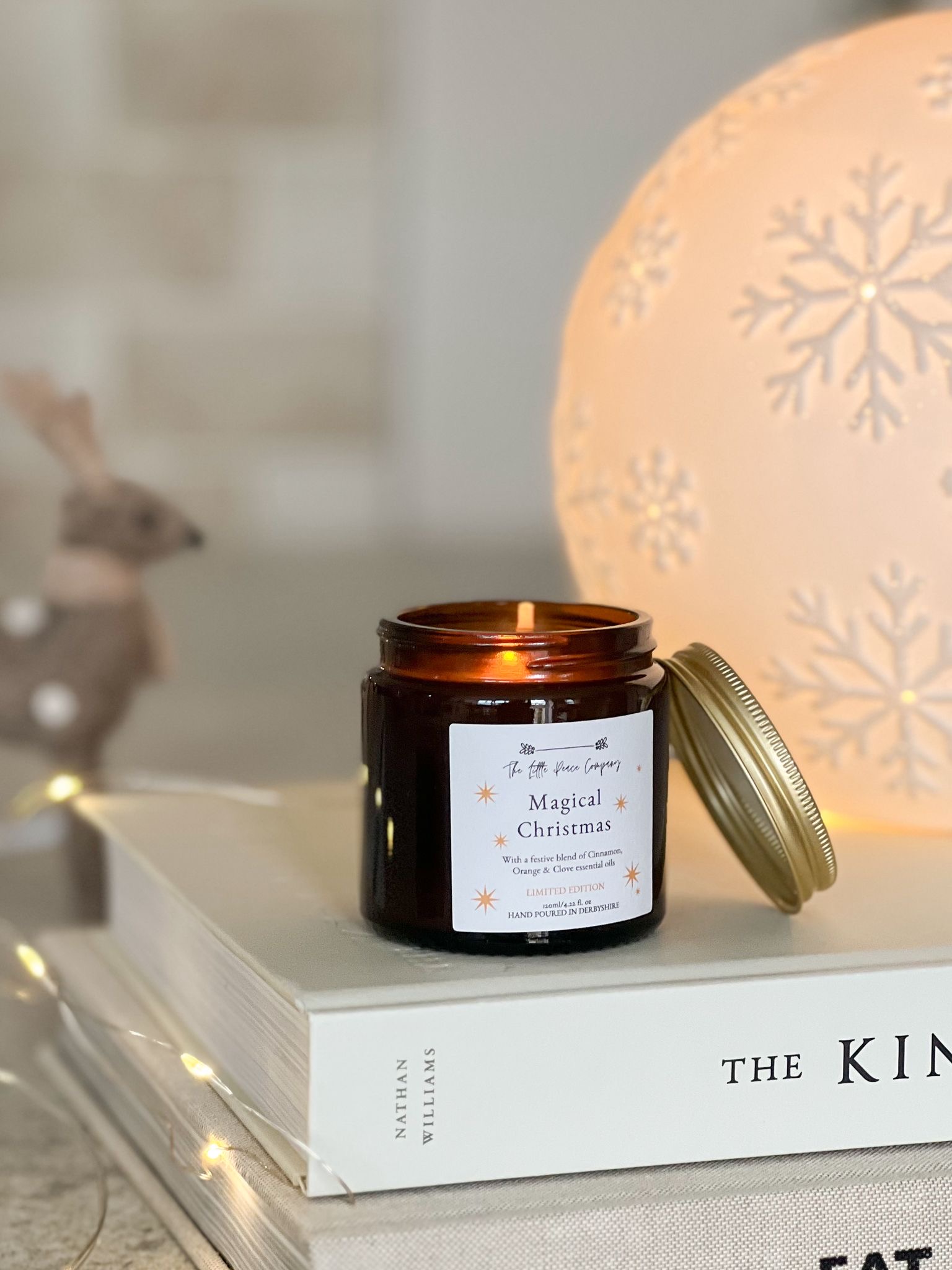 ‘Magical Christmas’ beautiful scented festive candle
