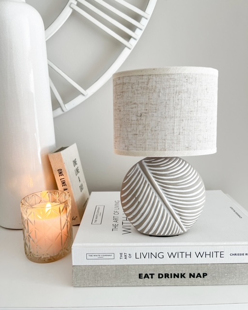 Small natural circle ‘leaf’ lamp