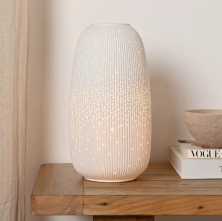 White ribbed lamp – 2 sizes