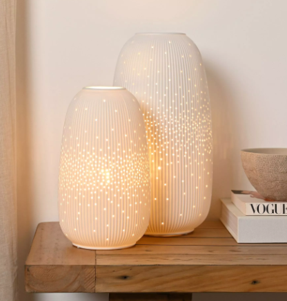 White ribbed lamp – 2 sizes