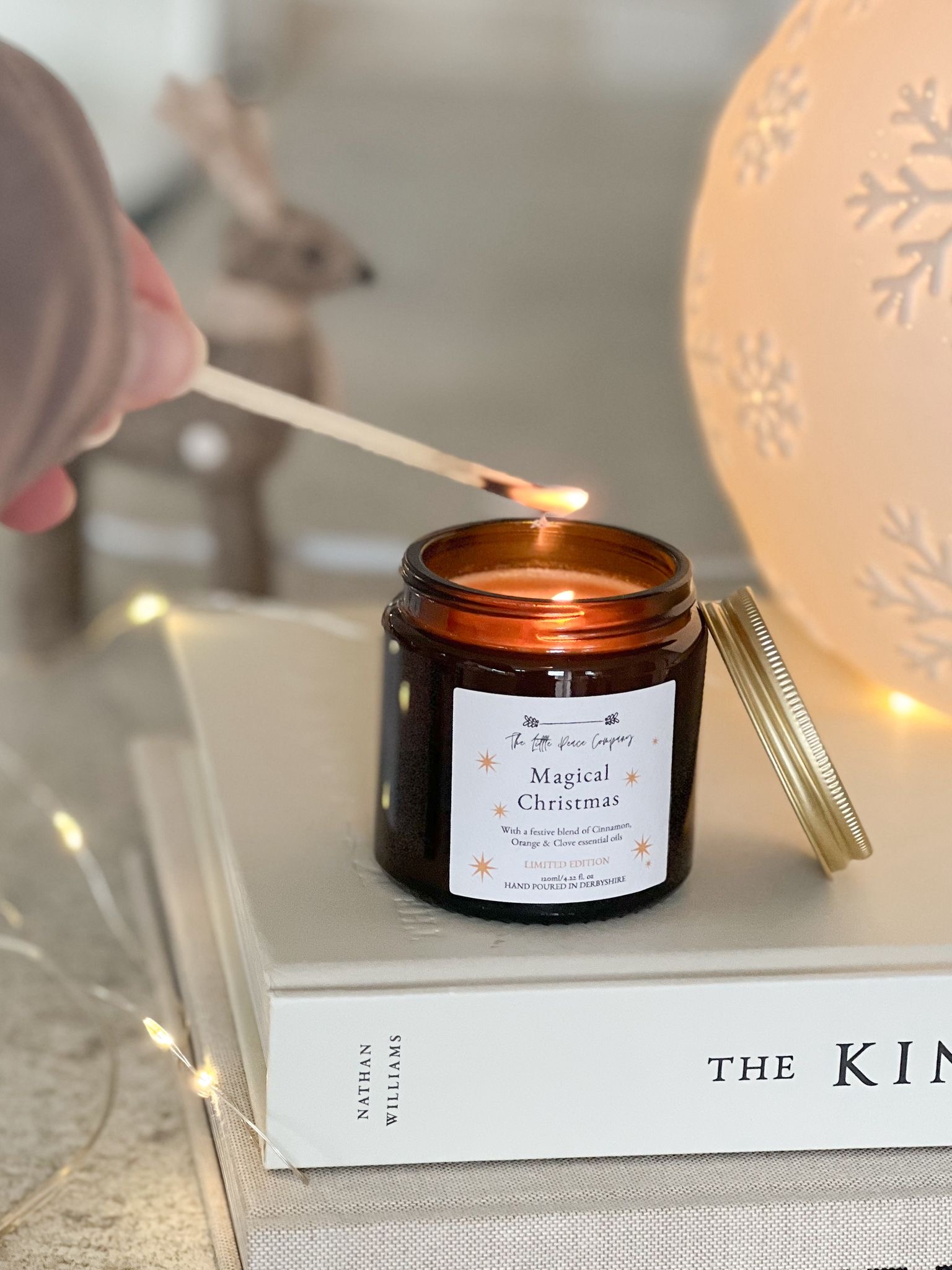 ‘Magical Christmas’ beautiful scented festive candle