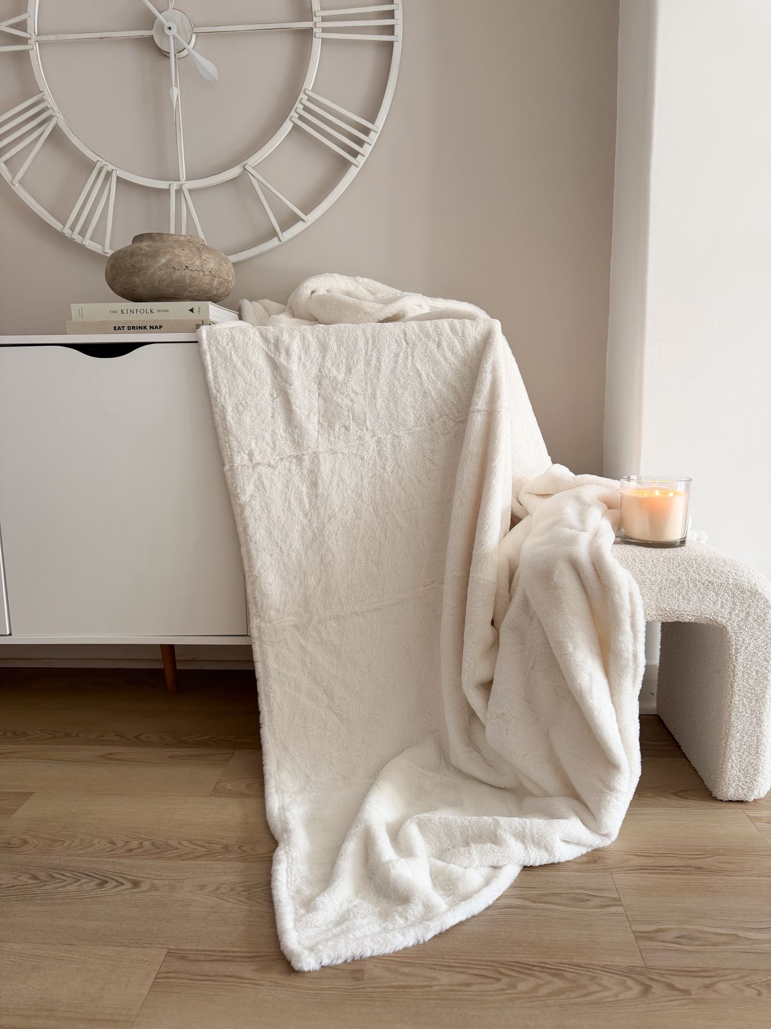 Luxury white super soft faux fur throw