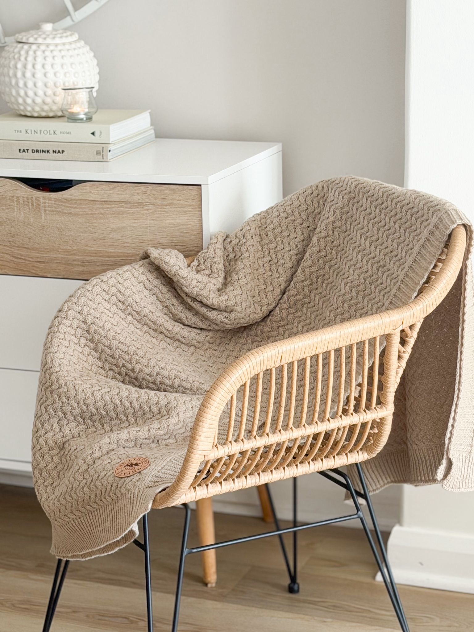 Quality knitted blanket throw in natural