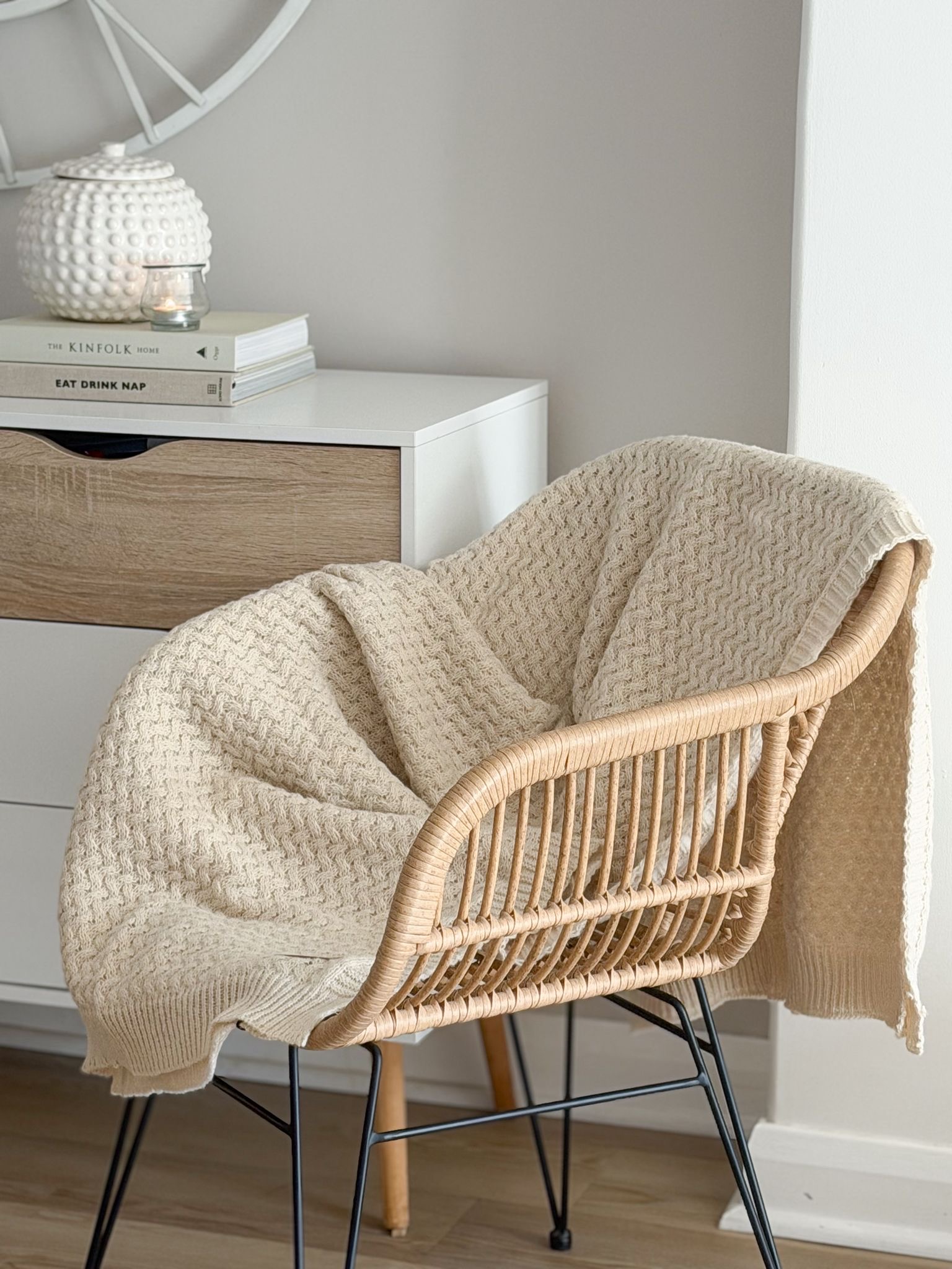 Quality knitted blanket throw in cream