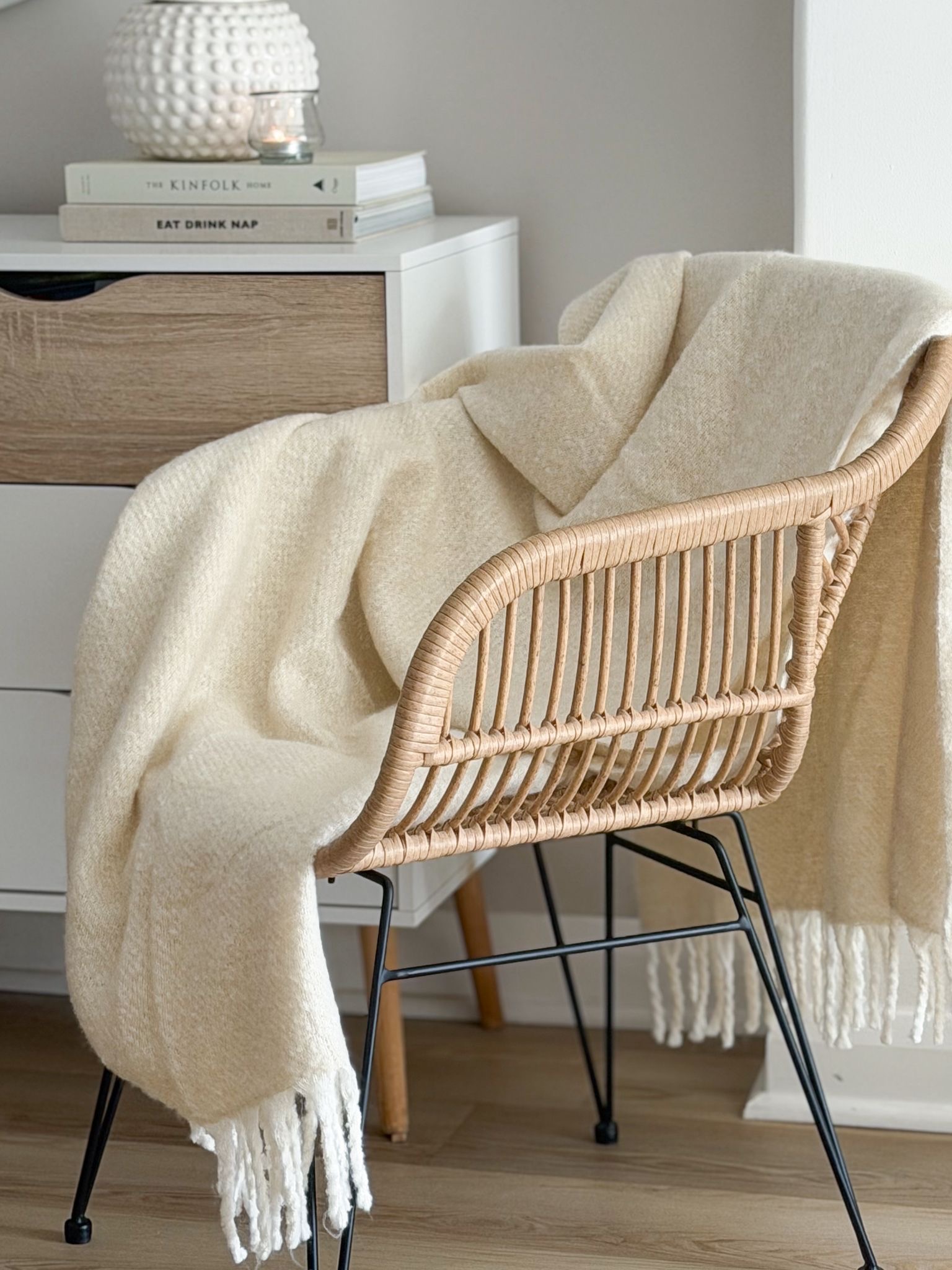 Softest woven tassel blanket/throw in ‘butter’