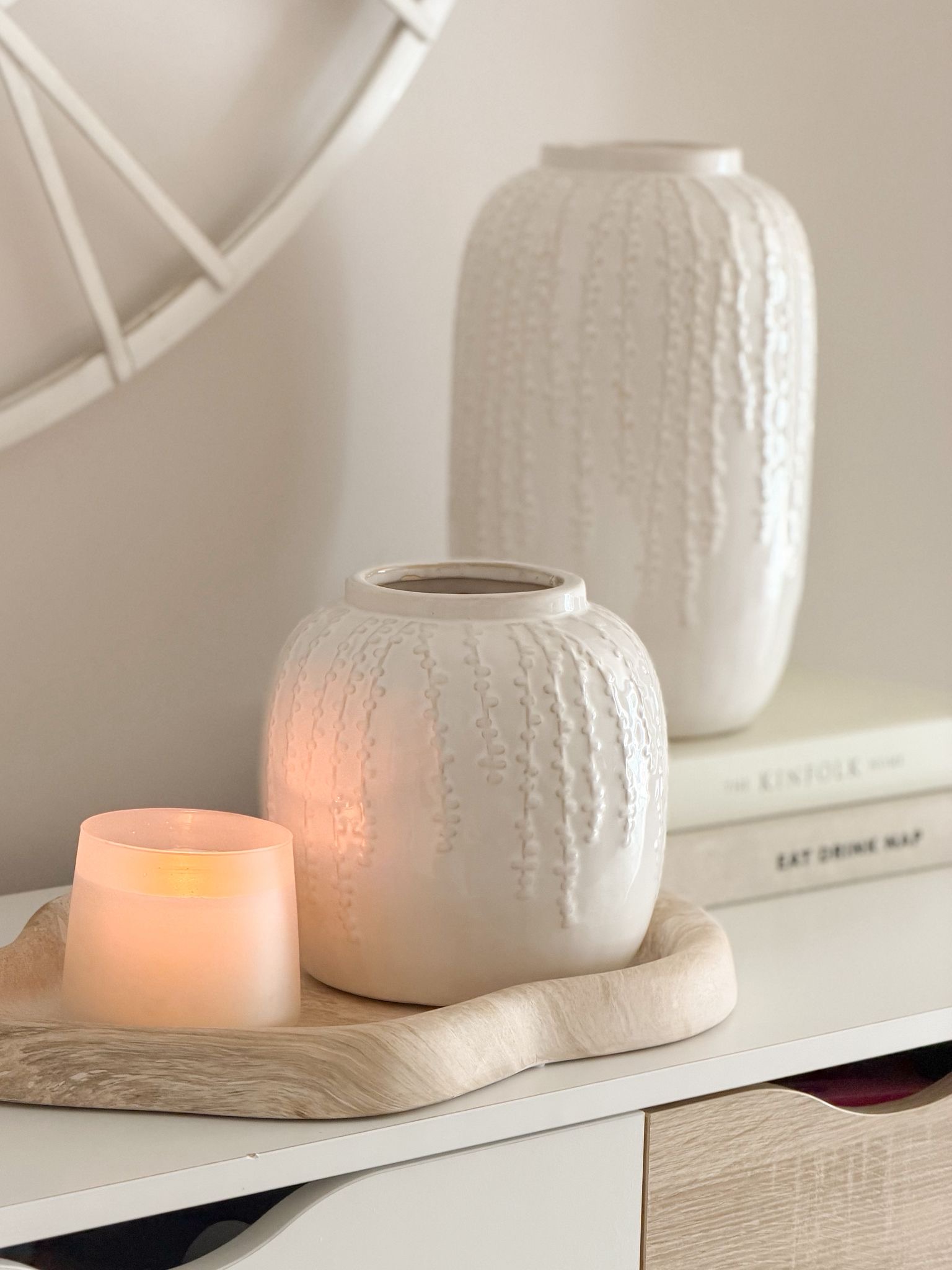 Medium ceramic vase with trailing leaf decoration
