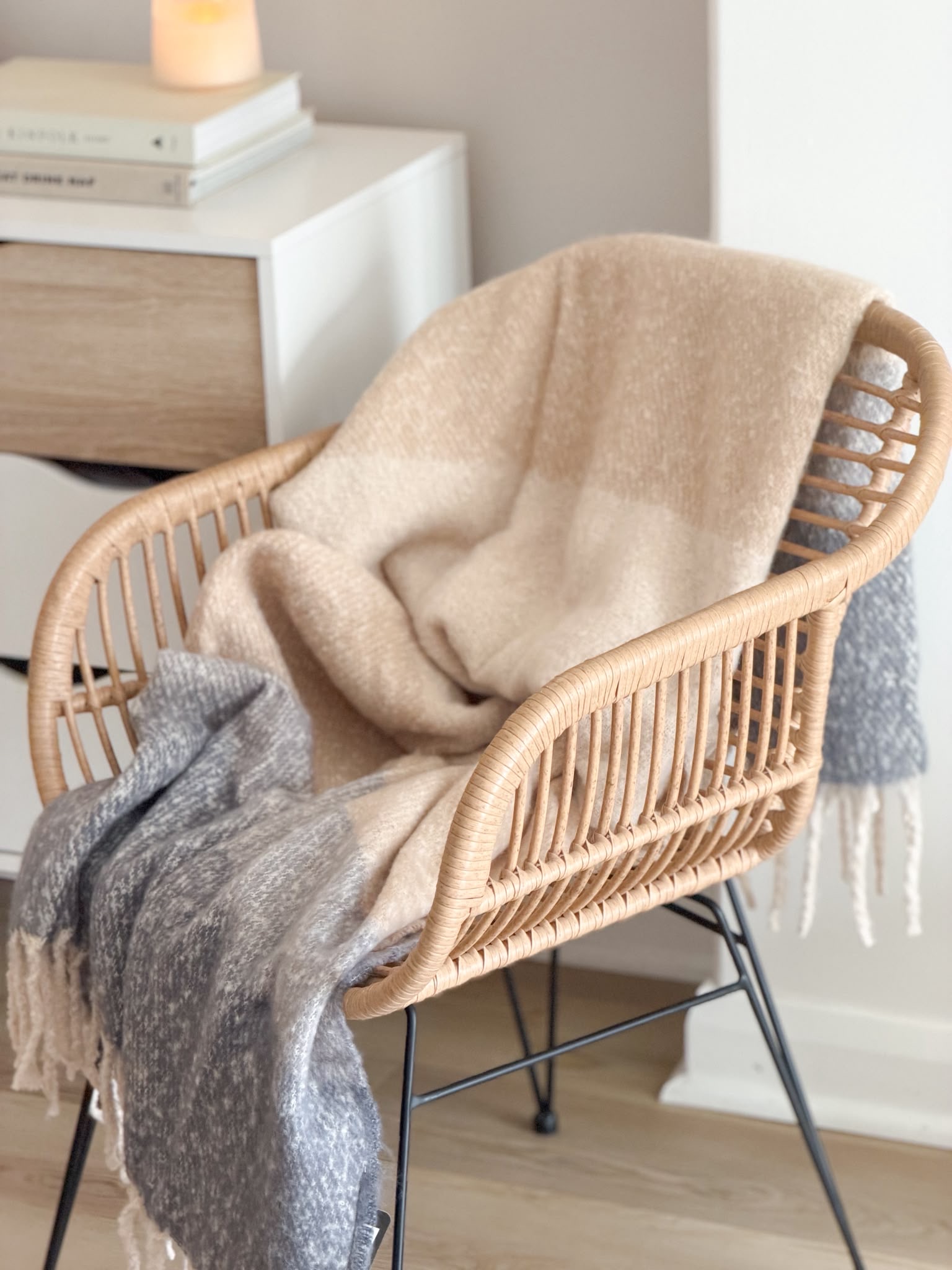 Coastal stripe throw with tassels