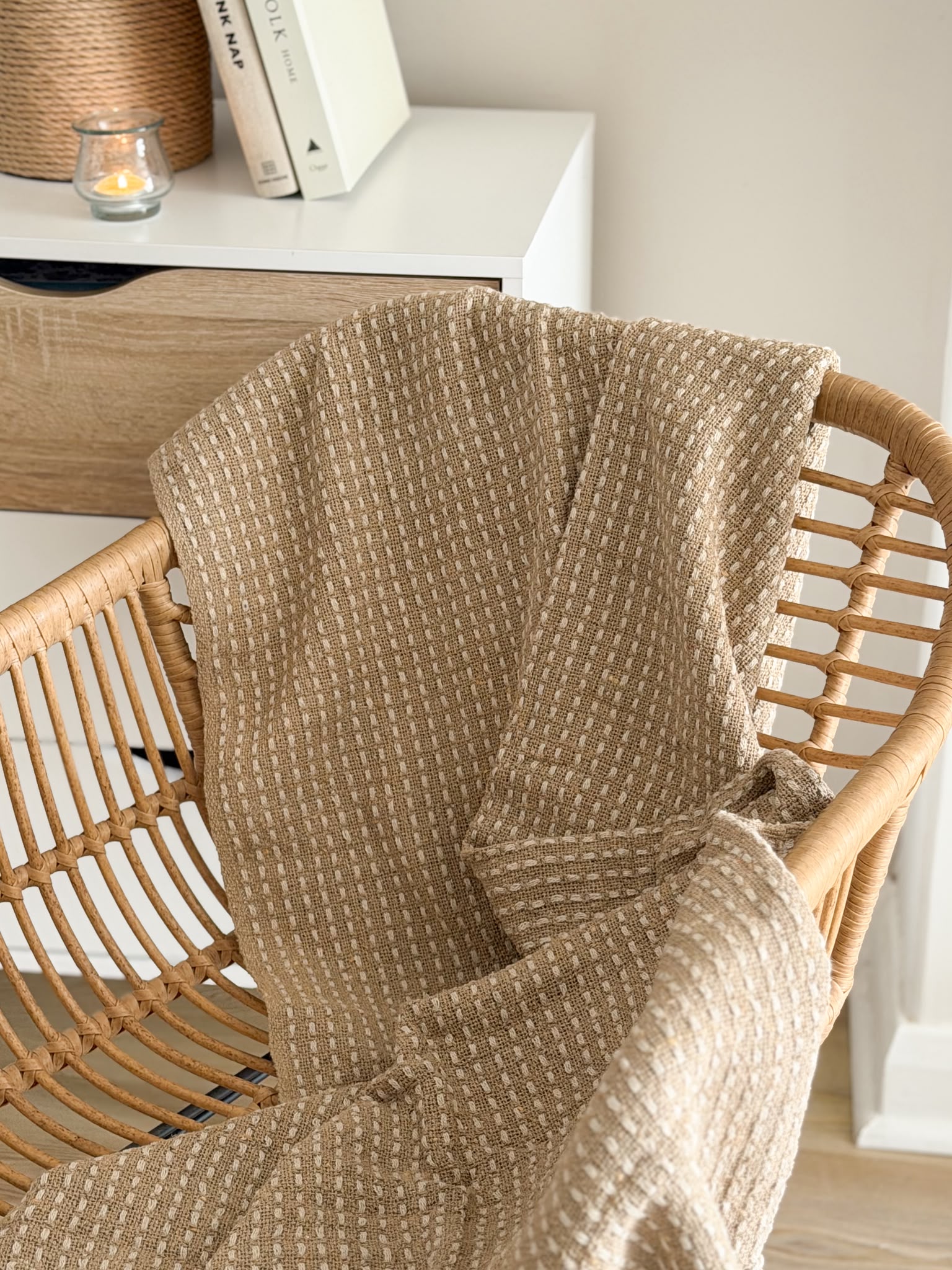 Cotton woven beige stitch throw